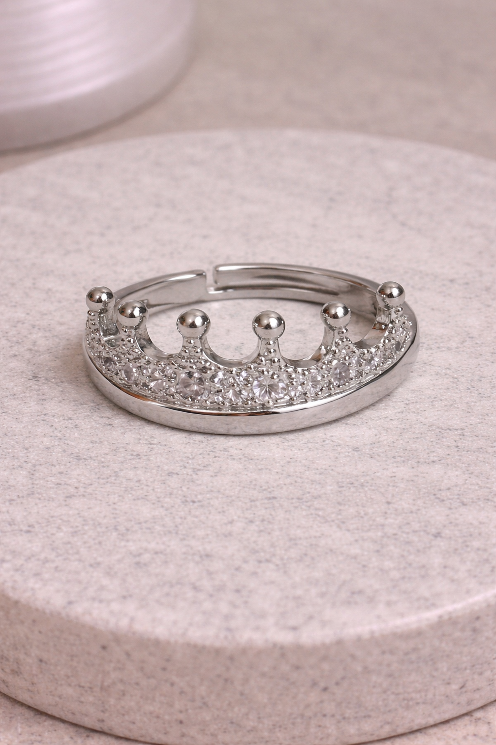 Anillo corona plateado