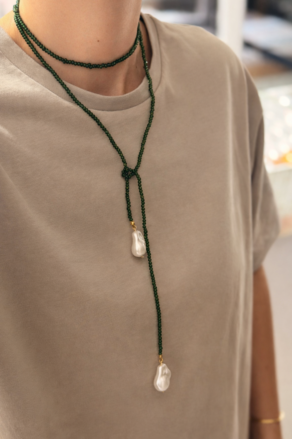 Collar corbata verde esmeralda