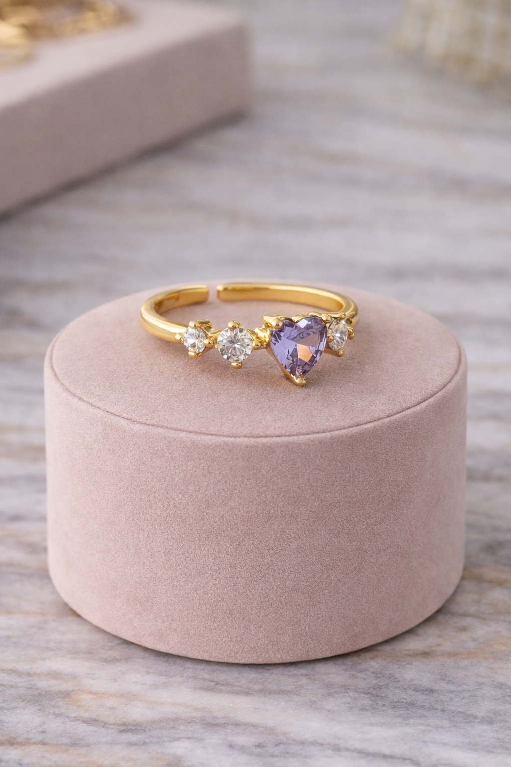 Anillo corazón lila