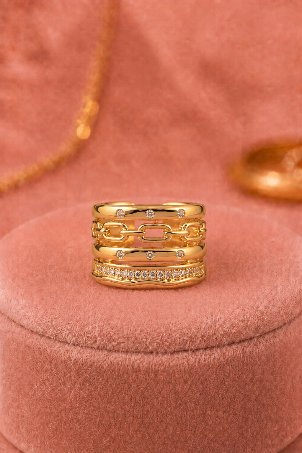 Anillo múltiple de circones