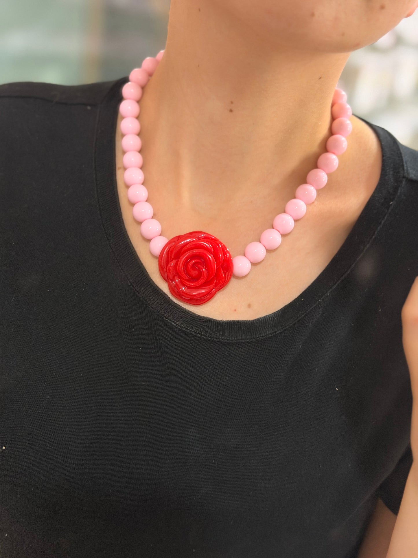 Collar XL rose rojo.