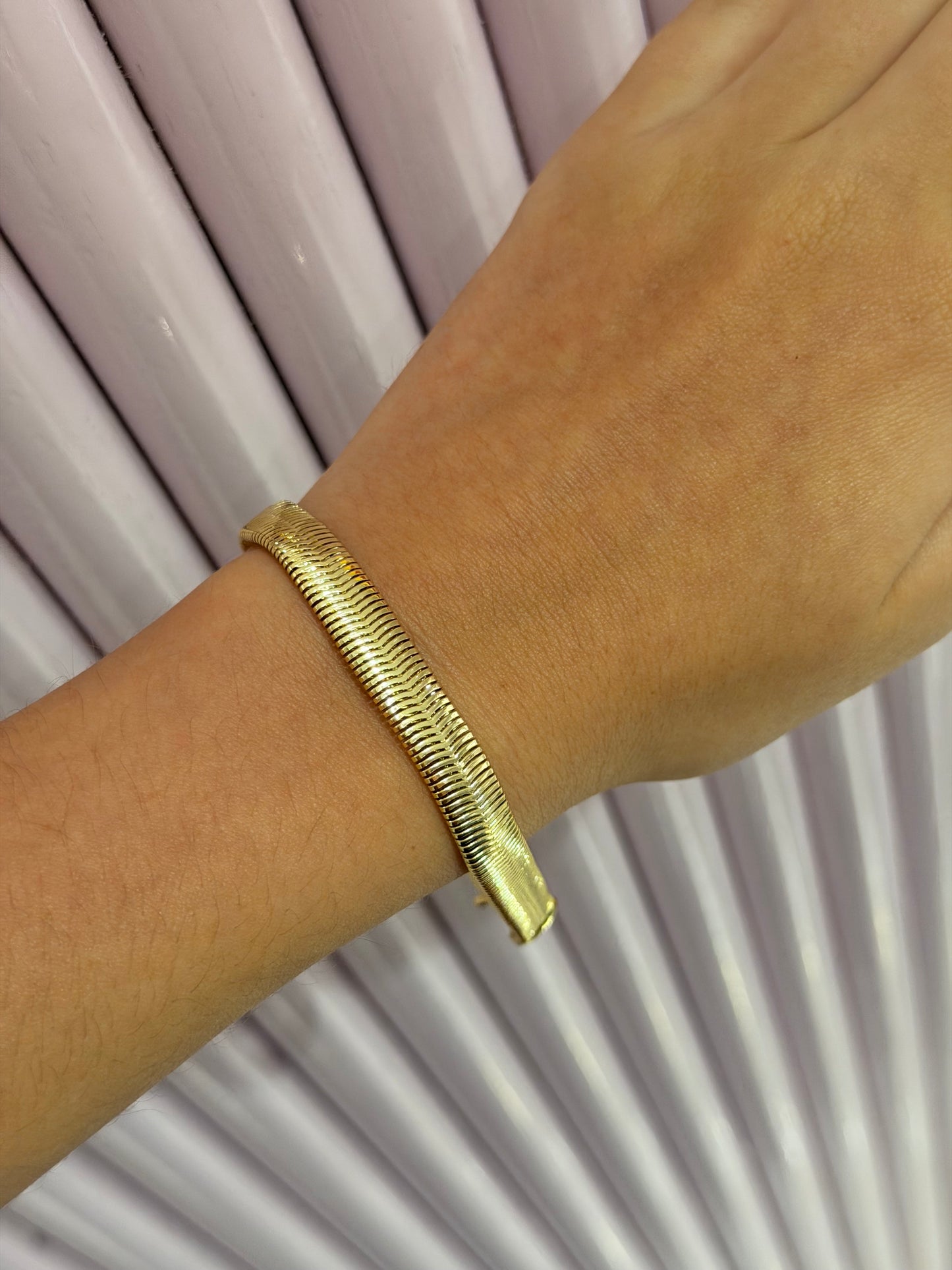 Pulsera serpiente gruesa