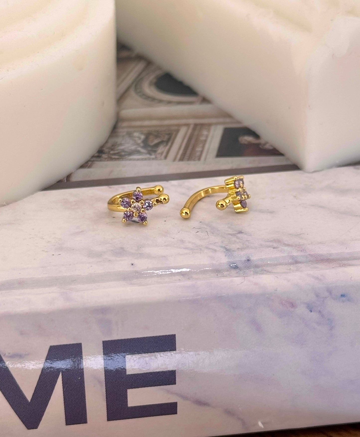 Earcuff trébol lila