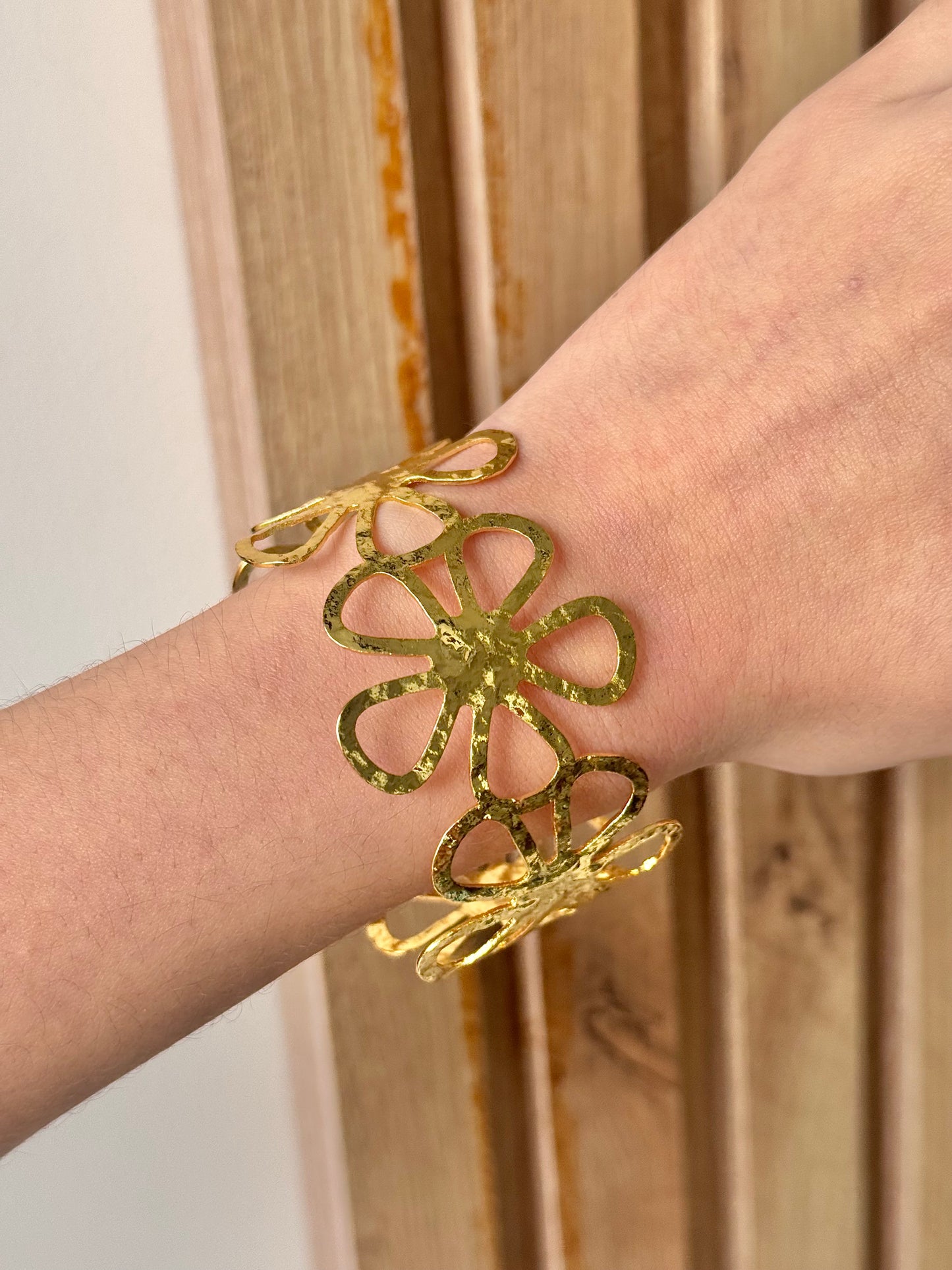Pulsera silueta flor
