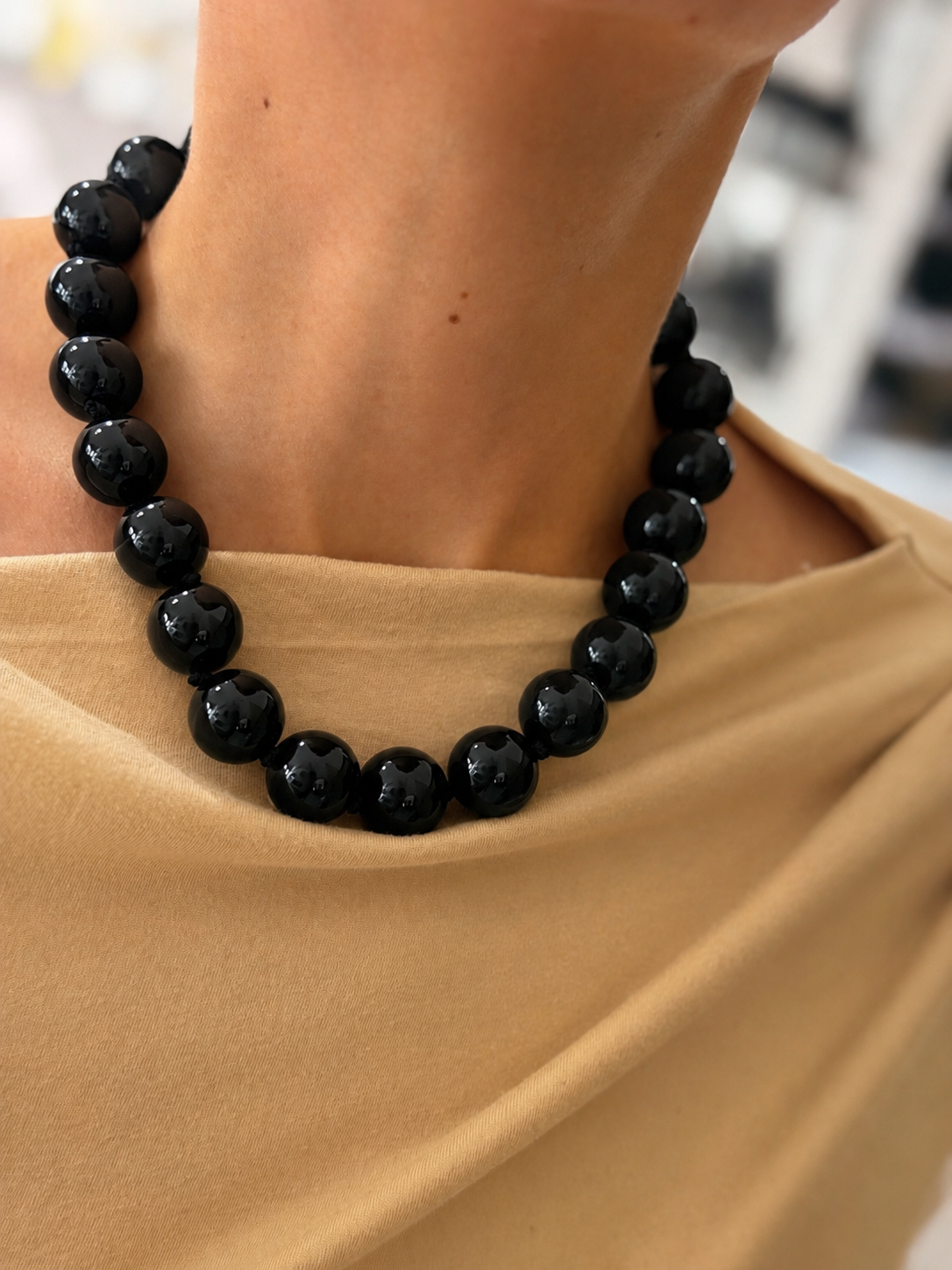 Collar XL negro #18