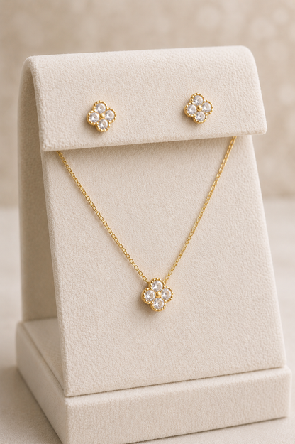 Set collar trébol