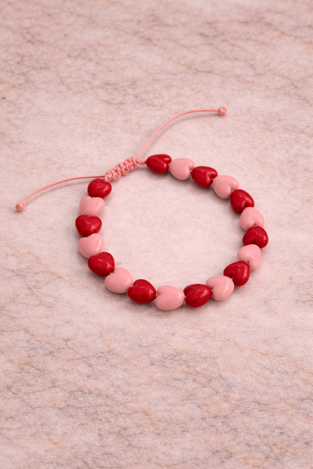 Pulsera de corazones