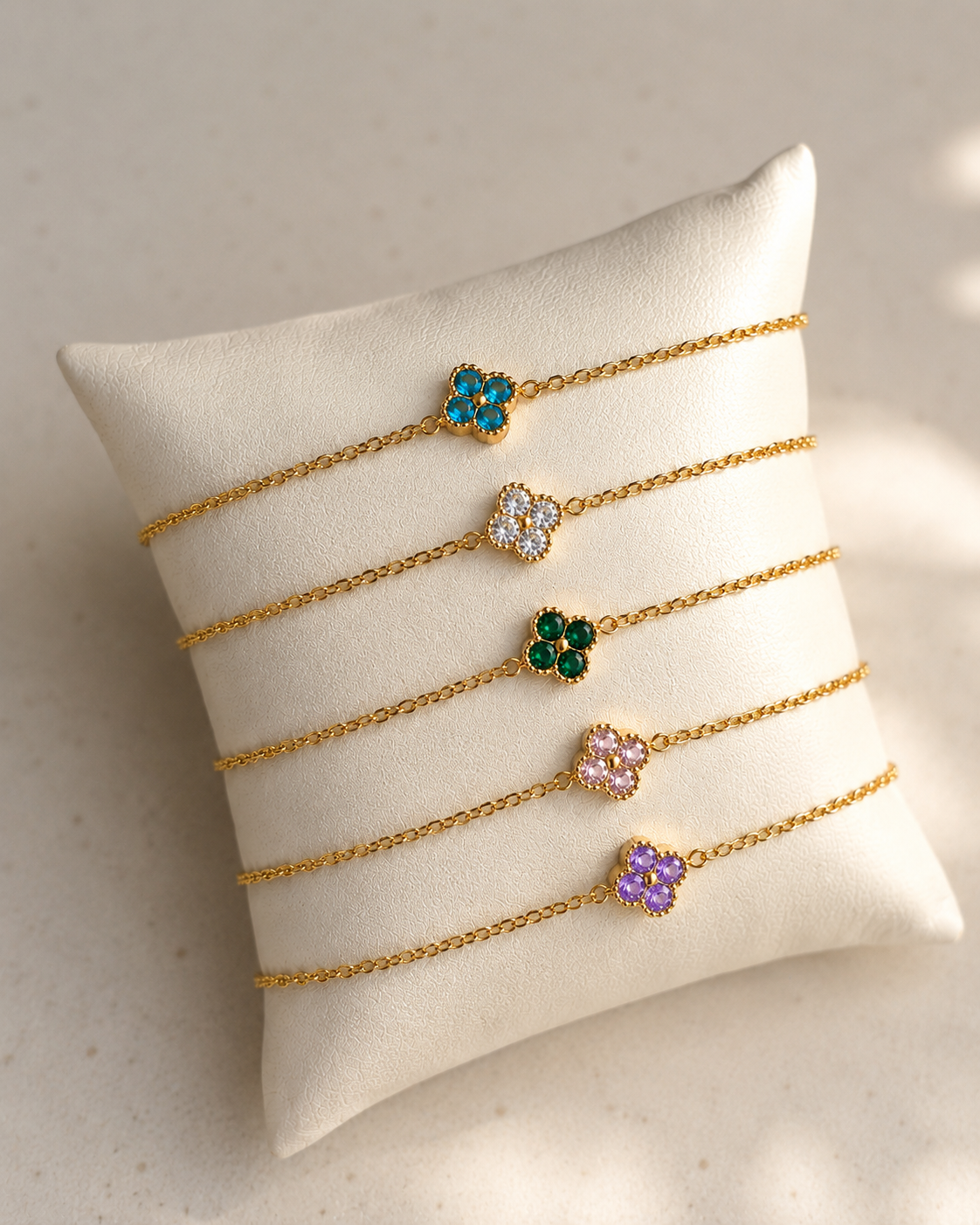 Pulsera trébol  circon