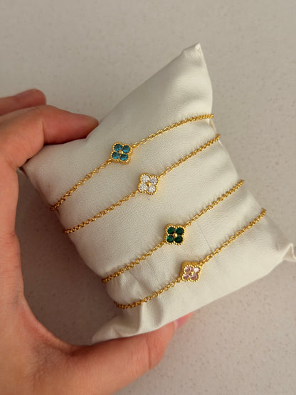 Pulsera trébol  circon