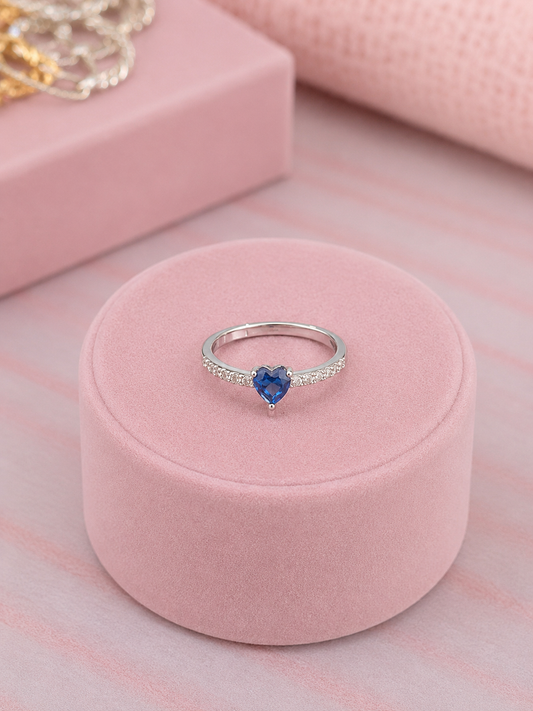 Anillo plateado corazón azul
