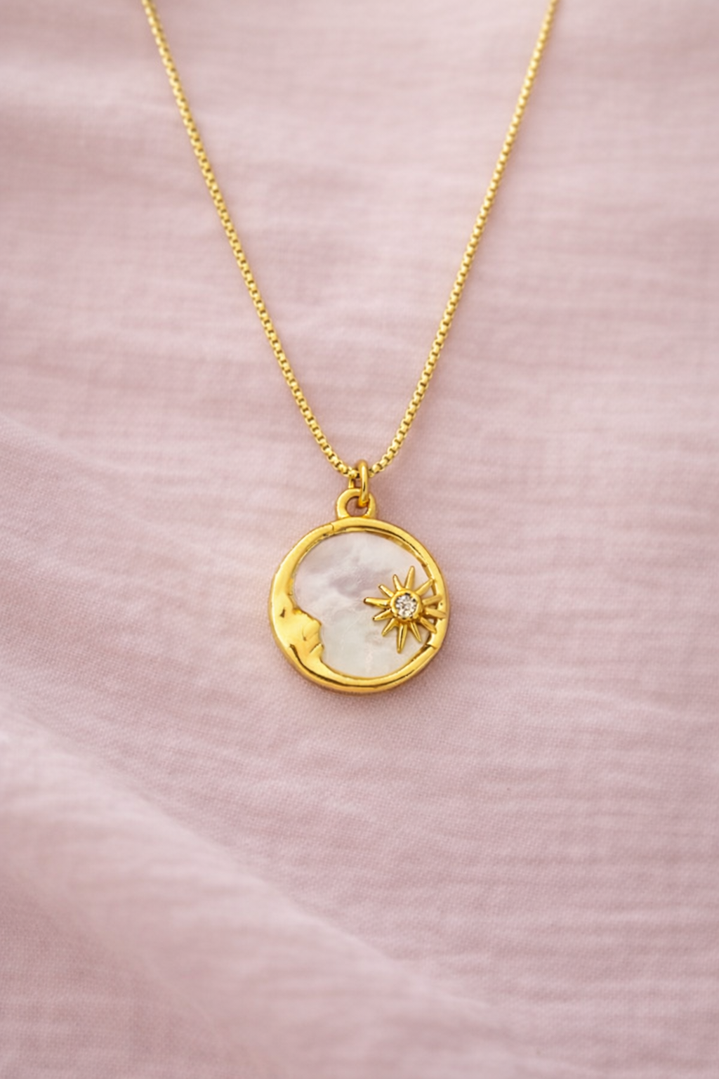 Cadena dije Luna y sol