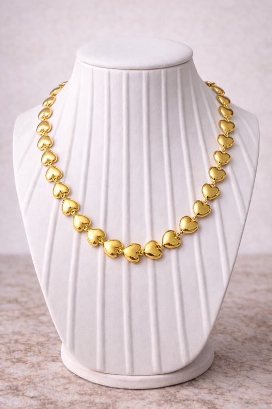 Collar corazones dorados