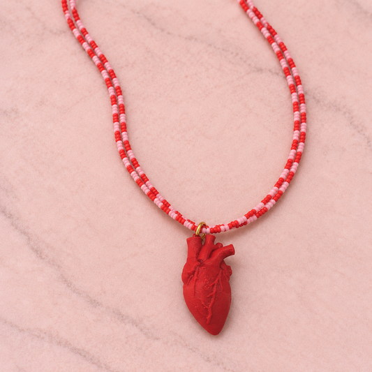 Collar corazón anatómico