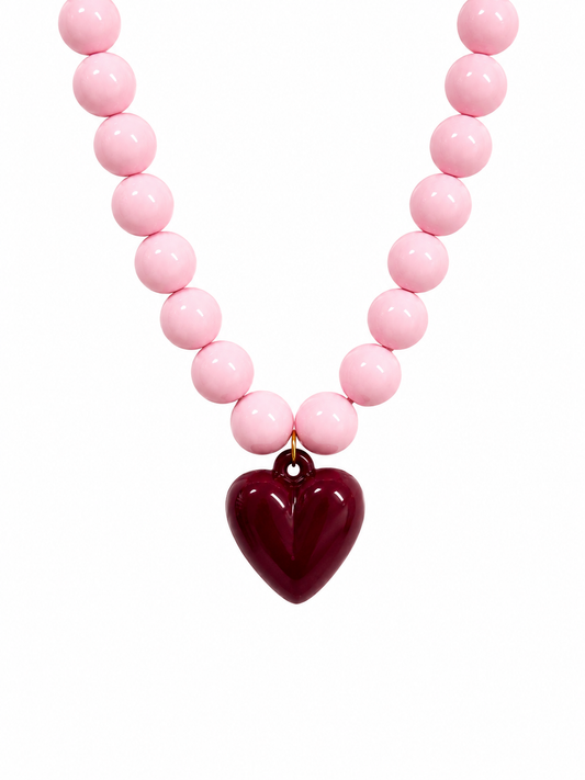 Collar XL corazón vino tinto.