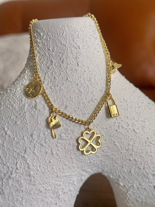 Collar mini charms luck