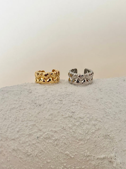 Earcuff mini corazones Chunky