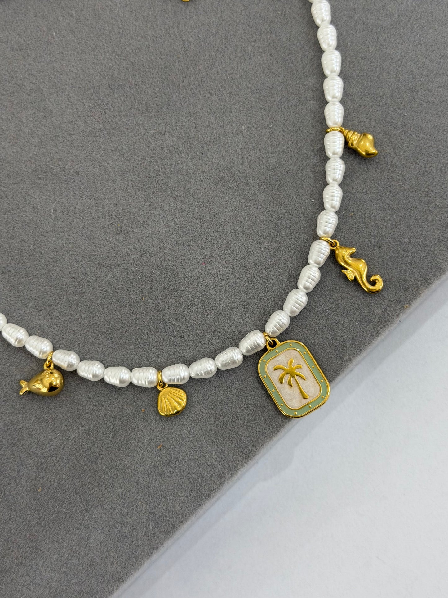 Collar mini charms Santa Marta