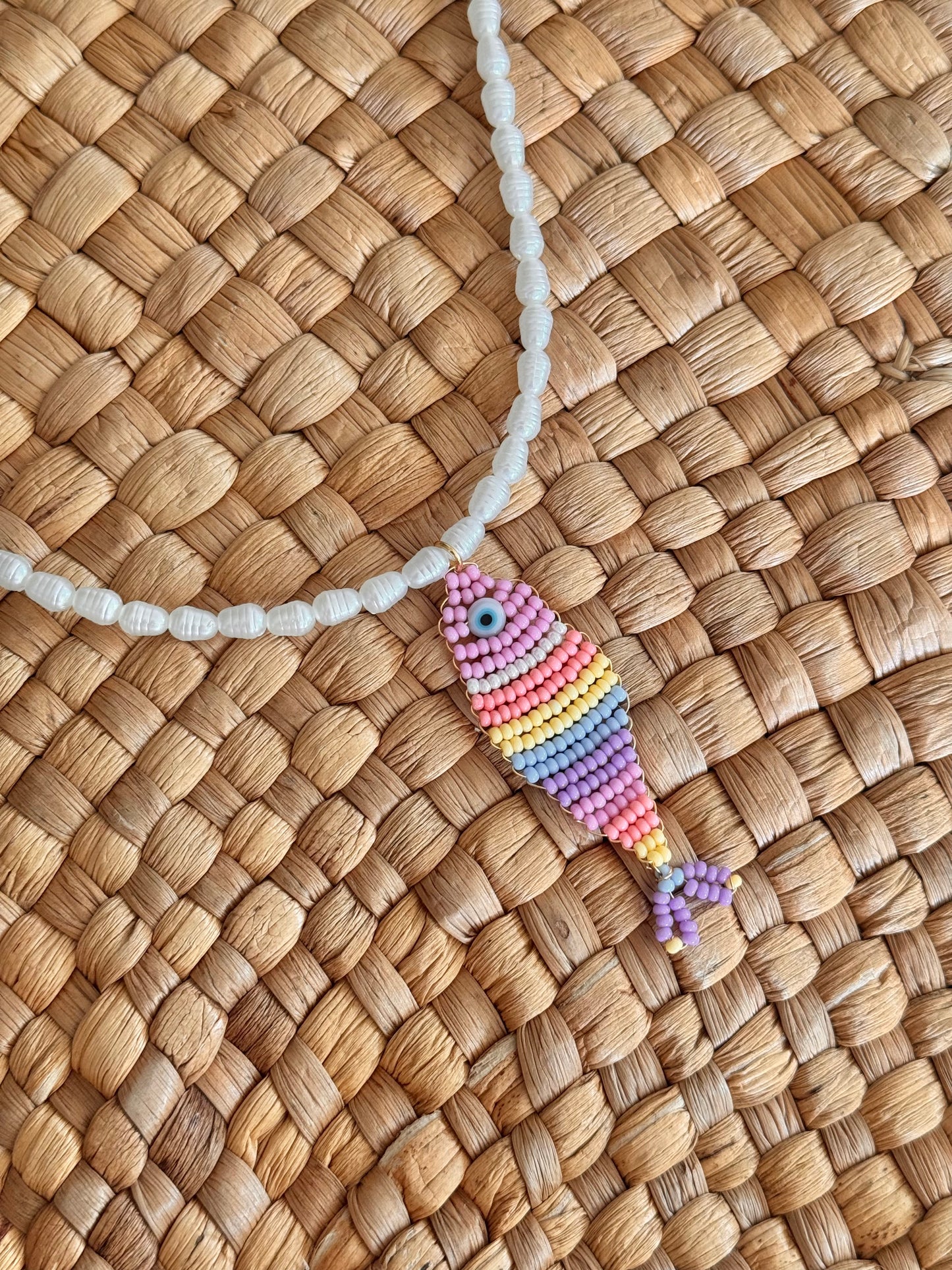 Collar pez arcoíris