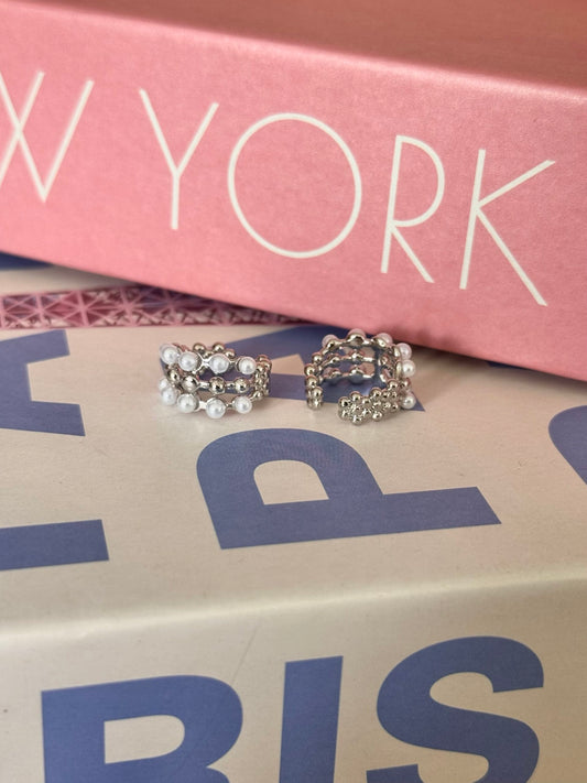 Earcuff Perlas y balin plateado
