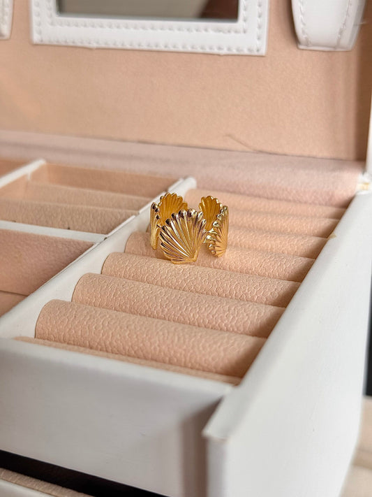 Anillo conchas